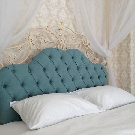 ROMANTIC Apartments - центр Львова , с видом на город Екстер'єр фото